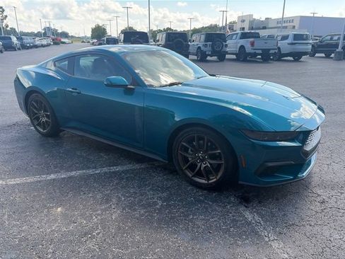 Used 2026 Ford Mustang Coupe RWD image 9