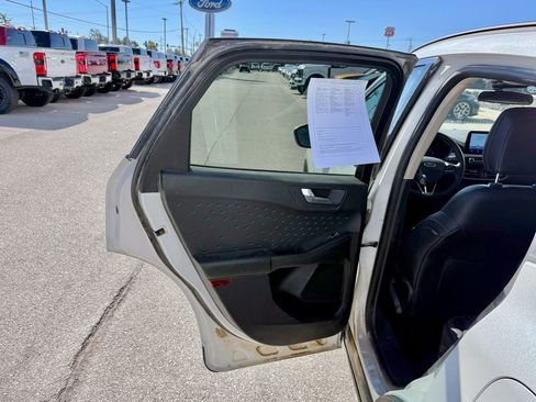 Used 2020 Ford Escape SEL image 14