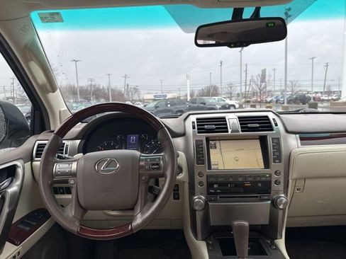 Used 2010 Lexus GX 460 image 11