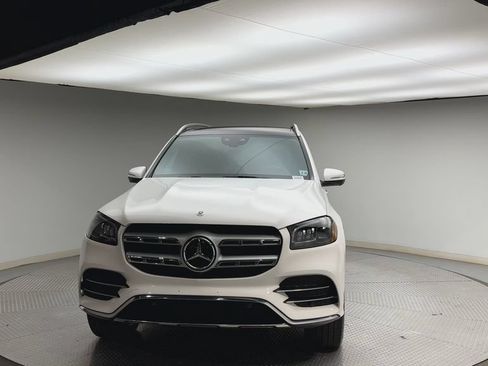 Used 2023 Mercedes-Benz GLS 450 4MATIC image 7