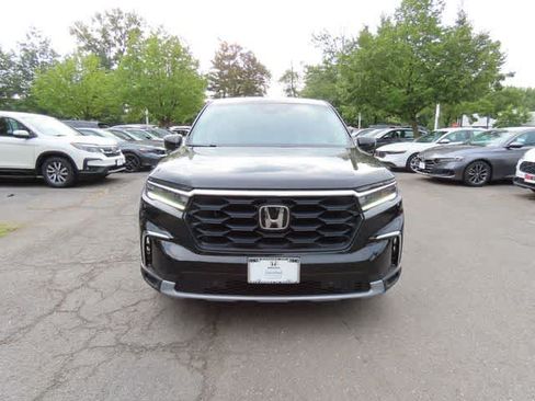 Used 2023 Honda Pilot EX-L image 6