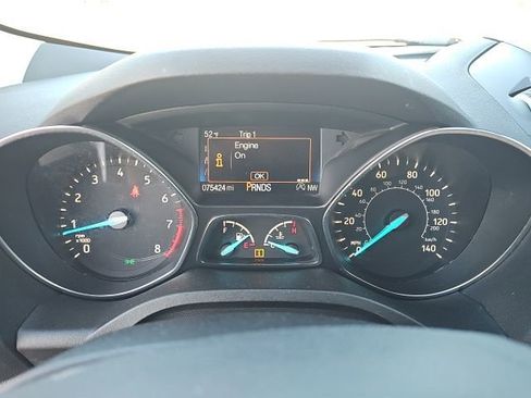 Used 2017 Ford Escape SE image 12