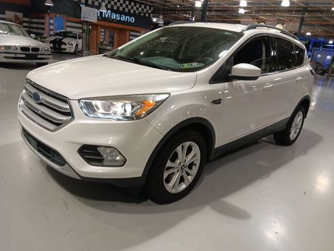Used 2018 Ford Escape SEL w/ Ford Safe & Smart Package AWD/4WD image 8