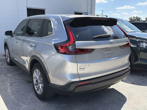 Used 2023 Honda CR-V EX image 7