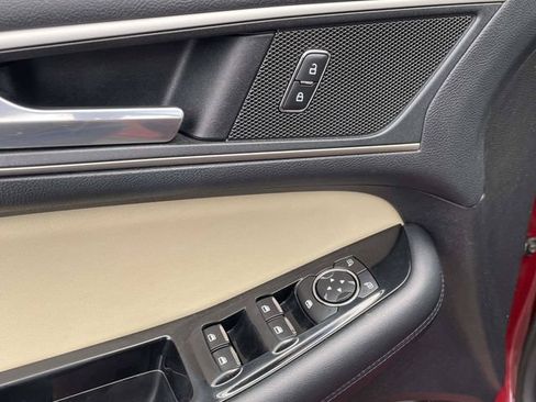 Used 2017 Ford Edge SEL w/ Equipment Group 201A FWD image 12