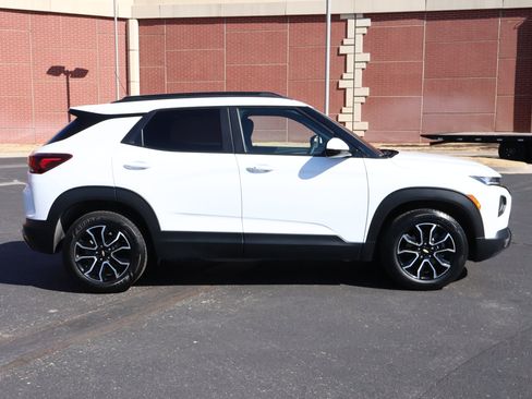 Certified 2023 Chevrolet TrailBlazer ACTIV w/ Convenience Package image 30