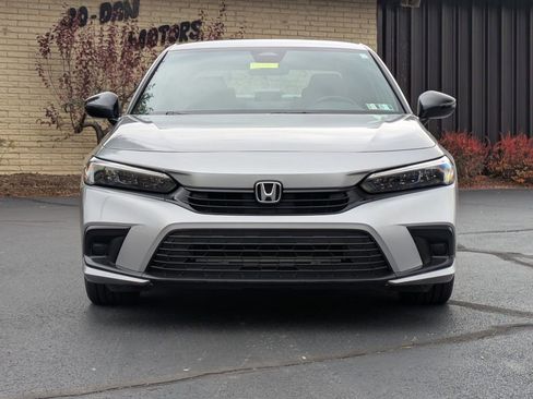 Used 2024 Honda Civic Sport image 2