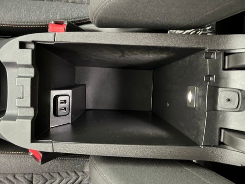 Used 2024 Chevrolet Equinox LT image 30