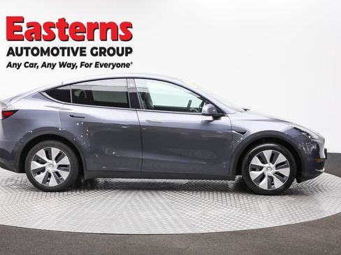 Used 2020 Tesla Model Y Long Range image 4