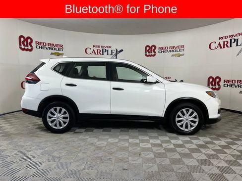 Used 2020 Nissan Rogue S FWD image 9