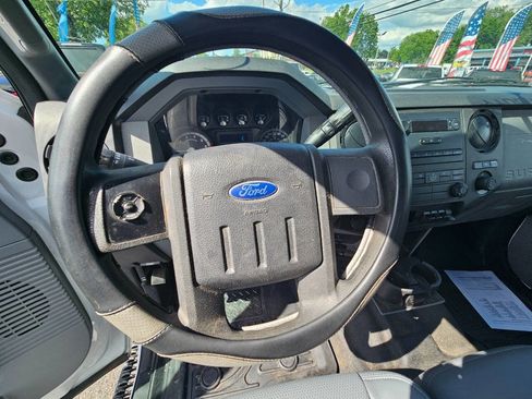 Used 2016 Ford F250 XL w/ Power Equipment Group AWD/4WD image 15