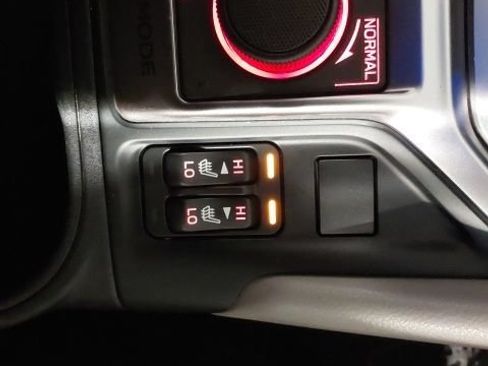 Certified 2023 Subaru Forester Premium AWD/4WD image 24