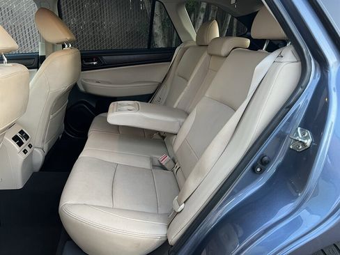 Used 2016 Subaru Outback 2.5i Limited image 10