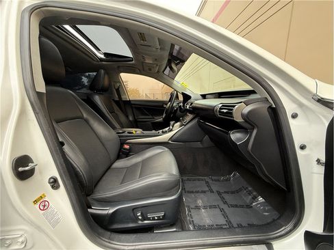 Used 2015 Lexus IS 250 image 12