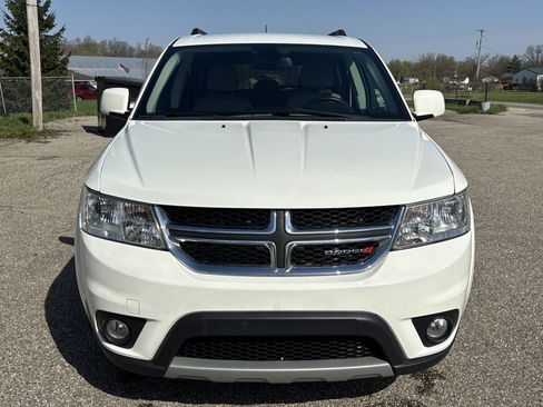 Used 2019 Dodge Journey SE w/ Safe & Sound Group FWD image 11