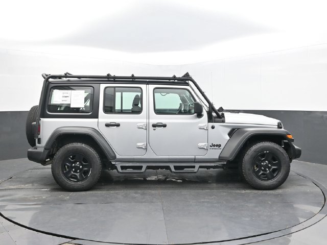Used 2023 Jeep Wrangler Unlimited Sport AWD/4WD image 6