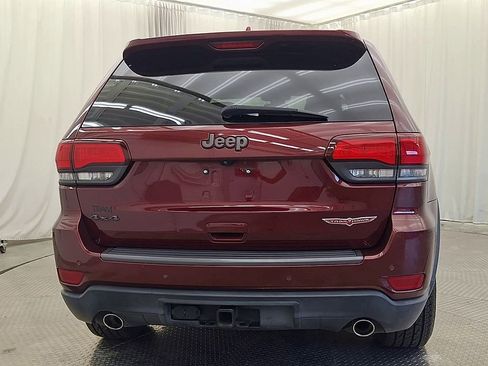 Used 2019 Jeep Grand Cherokee Trailhawk AWD/4WD image 2