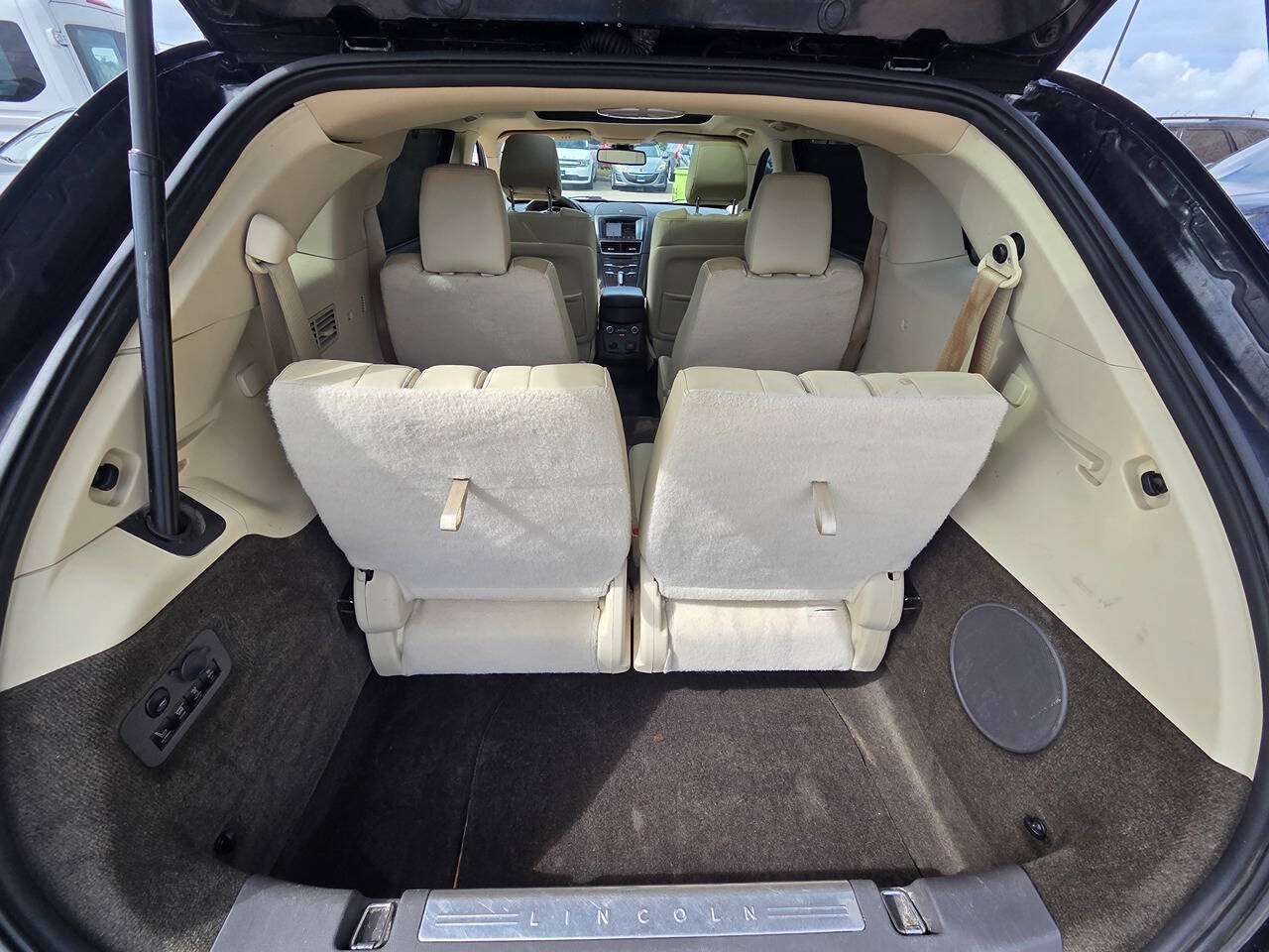 Used 2016 Lincoln MKT AWD w/ Equipment Group 201A image 20