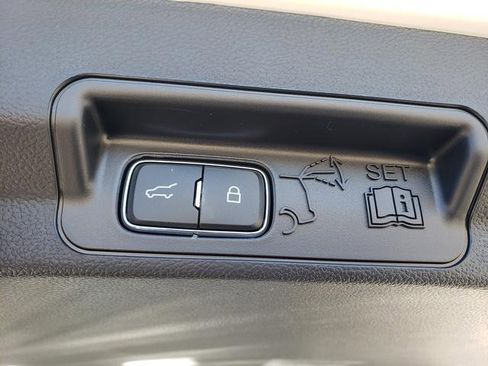 New 2026 Ford Explorer Active image 9