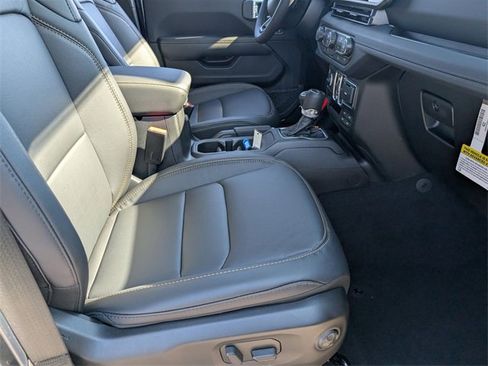 New 2026 Jeep Gladiator Sport image 29