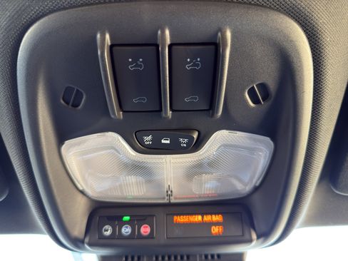 Used 2026 Chevrolet Colorado Z71 w/ Technology Package AWD/4WD image 49
