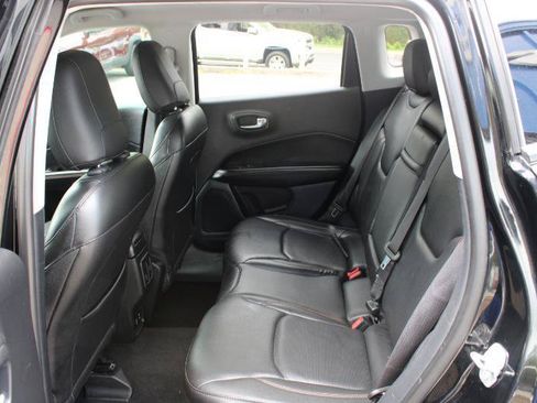 Used 2018 Jeep Compass Limited w/ Navigation Group AWD/4WD image 13