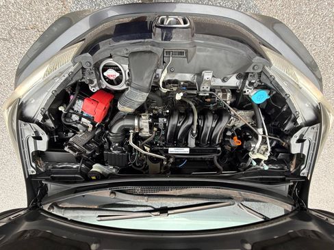 Used 2017 Honda Fit LX image 25