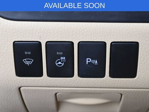 Used 2017 Toyota Highlander Limited Platinum AWD/4WD image 16