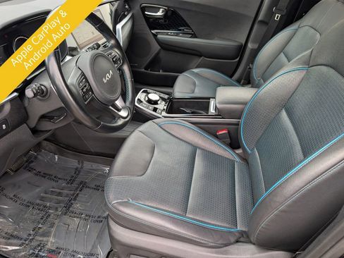 Used 2022 Kia Niro EX Premium w/ Cold Weather Package image 15