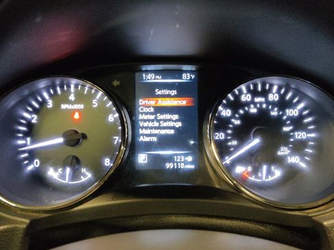 Used 2017 Nissan Rogue SV image 23