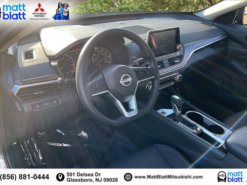 Used 2024 Nissan Altima 2.5 SV image 15