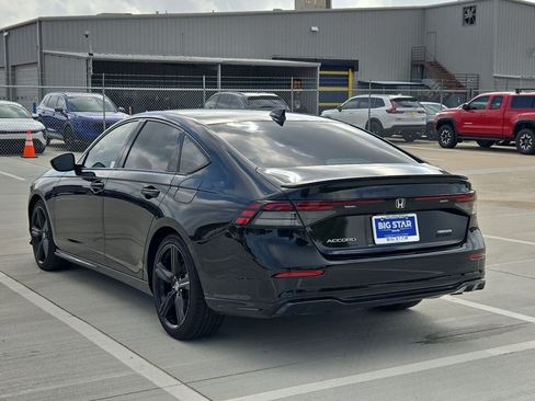 Used 2023 Honda Accord Sport image 6
