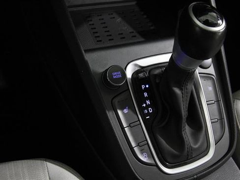 Used 2023 Hyundai Kona SEL w/ Convenience Package image 16