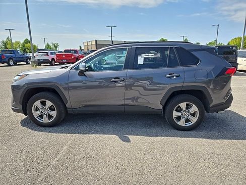 Used 2025 Toyota RAV4 XLE FWD image 4