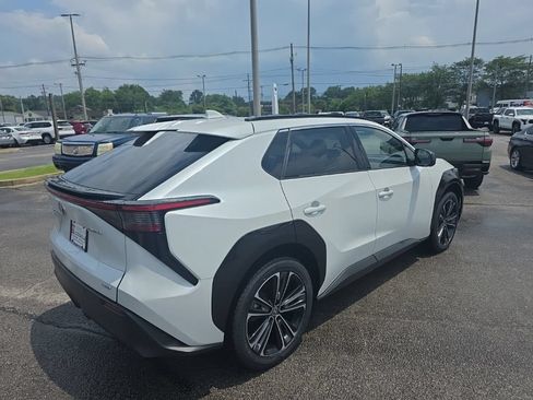 Certified 2023 Toyota bZ4X AWD w/ Weather Package image 5
