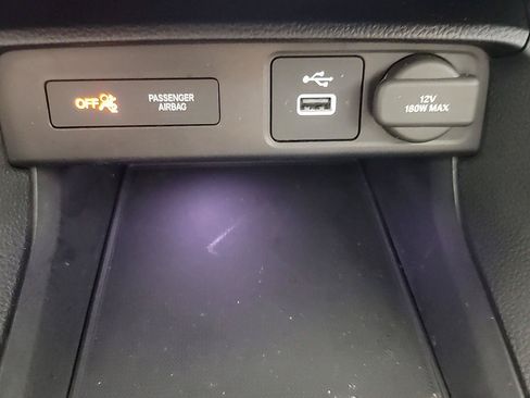 Certified 2022 Honda Civic EX-L image 30