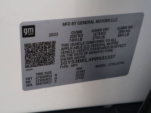 Used 2023 Cadillac Escalade Premium Luxury RWD image 24