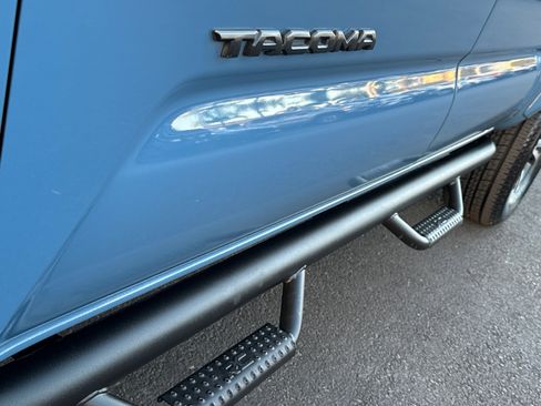 Certified 2019 Toyota Tacoma TRD Sport image 9