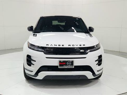 Used 2024 Land Rover Range Rover Evoque Dynamic SE image 2