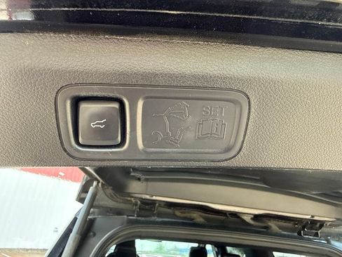 Used 2019 Ford Expedition Max Limited RWD image 33