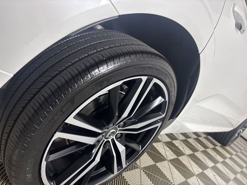 Used 2020 Volvo XC60 T5 R-Design AWD/4WD image 31