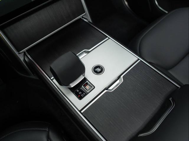 New 2026 Land Rover Range Rover Long Wheelbase SE AWD/4WD image 28