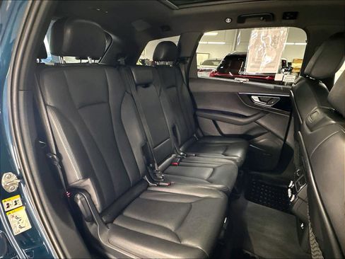 Used 2018 Audi Q7 3.0T Prestige w/ Prestige Package AWD/4WD image 28