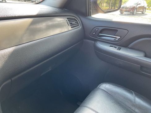 Used 2008 Chevrolet Avalanche LT w/ LT Preferred Equipment Group image 15