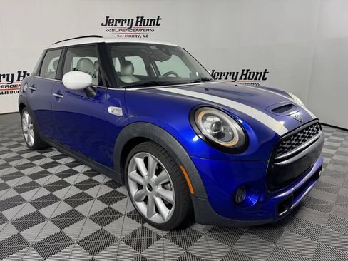 Used 2020 MINI Cooper S FWD image 6