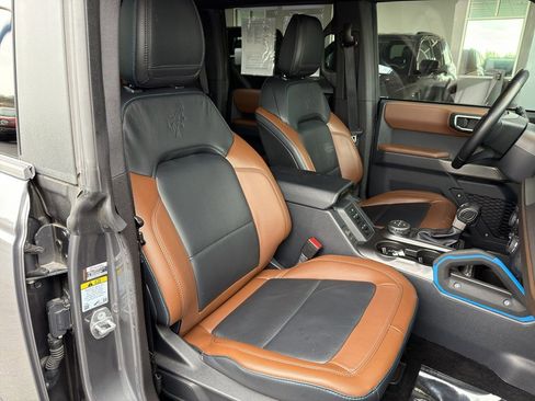 Used 2023 Ford Bronco Outer Banks image 10