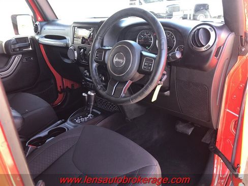Used 2015 Jeep Wrangler Unlimited Sport AWD/4WD image 19