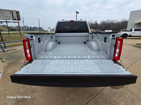 New 2026 Ford F250 XLT w/ FX4 Off-Road Package image 9