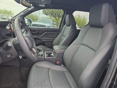 Used 2025 Toyota 4Runner TRD Off-Road Premium w/ Tow Technology Package image 15