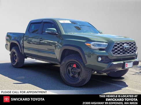 Certified 2021 Toyota Tacoma TRD Off-Road w/ TRD Premium Off Road Package AWD/4WD image 1